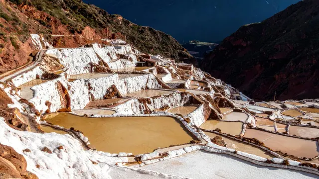 Pozas de sal de las Salineras de Maras