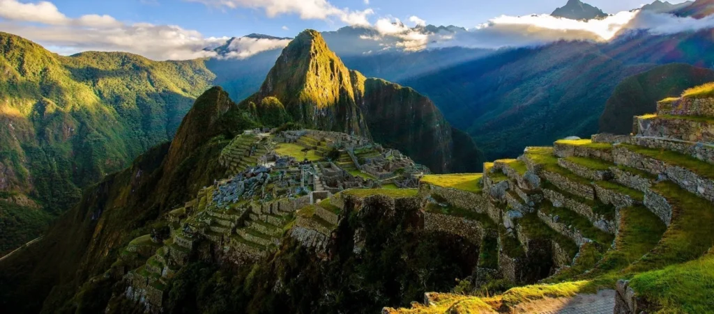 Sacred Valley Classic + Machu Picchu