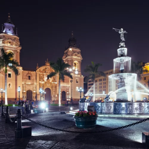 City Tour in Lima + Water Fountains (Magic Water Circuit) – Half a Day (Night) 3